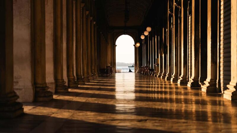 Photo workshop in Venice with a local photographer! - Key Points