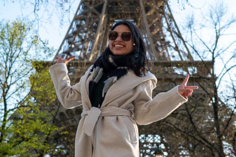 Photographer in Paris: Eiffel Tower and the most beautiful spots for a photo shoot - Practical Details: Booking, Cancellation, and Accessibility