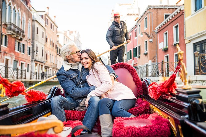 Photographer, Professional Photo shoot - Venice - Capture Your Venice Visit with a Private Professional Photoshoot