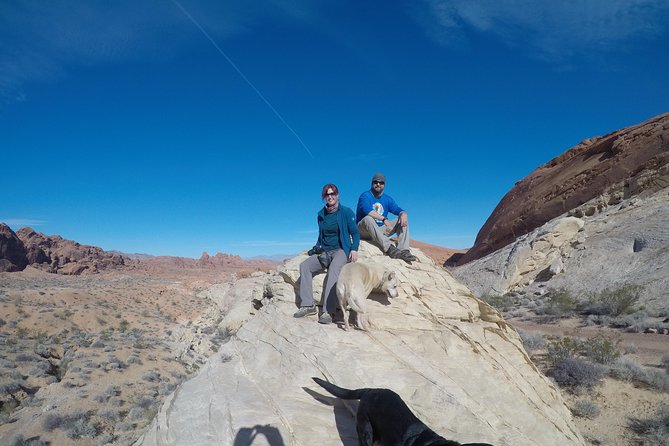 Photographer's Dream: Valley of Fire Hiking Tour - The Snacking Experience and Refreshments