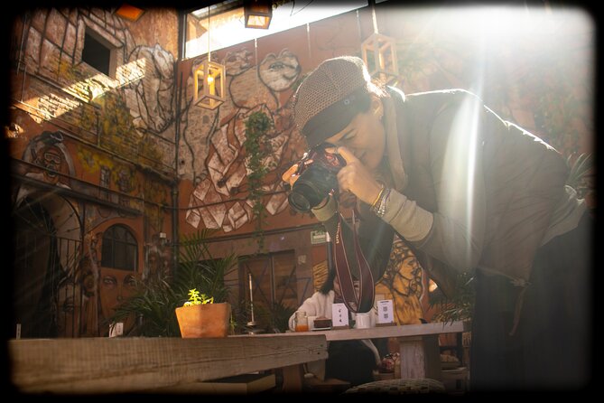 Photographic Activity: Let's Make Art in San Miguel - Directing Non-Professional Models in San Miguels Streets