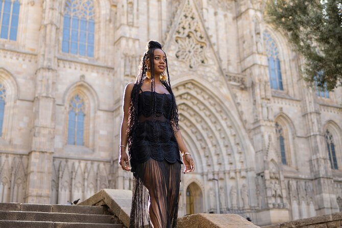 Photography tour in Barcelona with a professional photographer - Retouching and Image Delivery