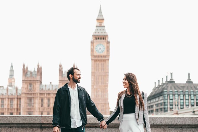 Photoshoot in London with Professional Photographer - Customizable Photospots and London Landmarks