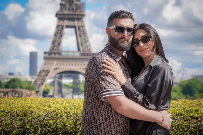 Photoshoot in Paris - Walking Along Jardins De Trocadero and Other Scenic Spots