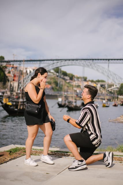 Photoshoot in Porto - The Photographer’s Artistic Direction and Posing Style
