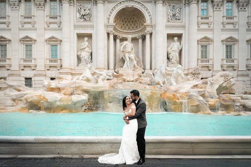 Photoshoot in Rome for couples - Starting Point: Trevi Fountain or Piazza di Trevi