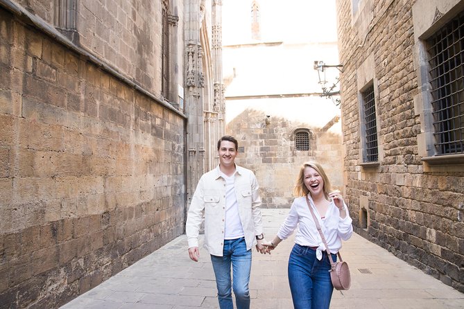 Photoshoot tour in Barcelona Secret Corners - Meeting Point and Tour Logistics in Barcelona