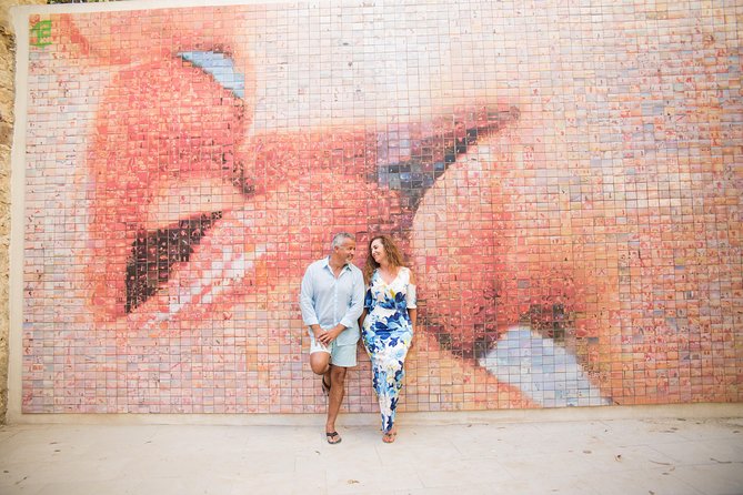 Photoshoot tour in Barcelona Secret Corners - Whats Included: High-Quality Photos and Expert Guidance