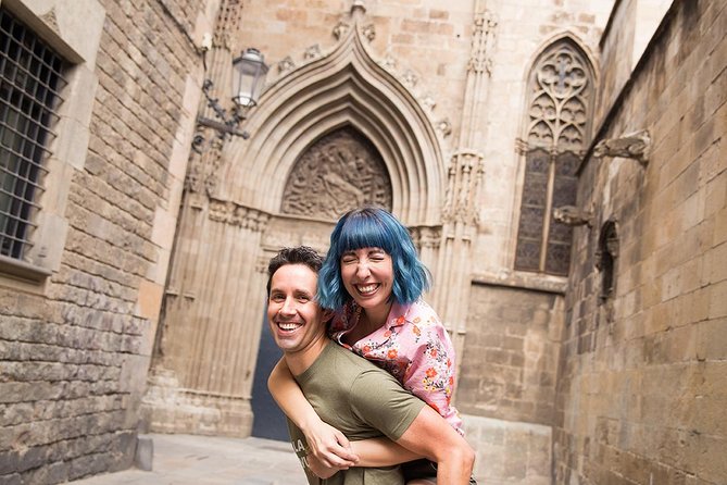 Photoshoot tour in Barcelona Secret Corners - What’s Not Included and Practical Tips