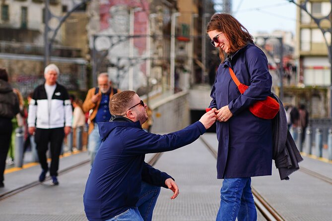 Photoshoot Unforgettable in Porto - Couple or Single - Flexibility with Start Times and Booking