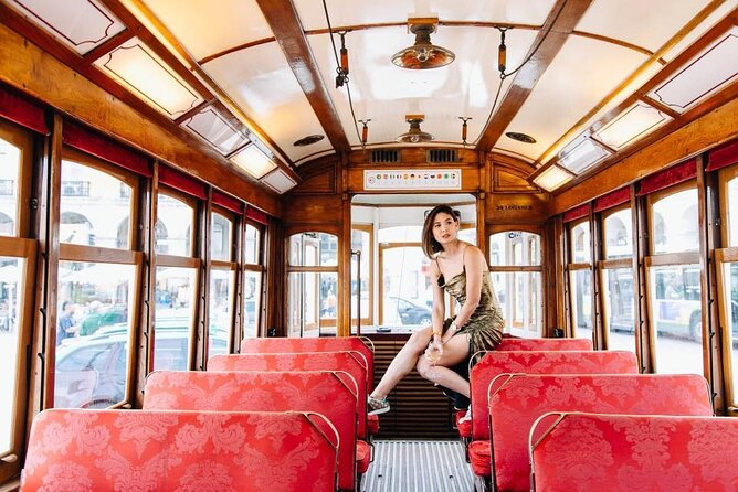 Photoshoot with a professional photographer in Lisbon - The Sum Up: A Personalized Keepsake of Lisbon