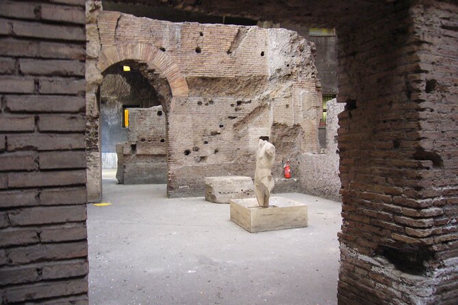 Piazza Navona underground: Stadium of Domitian - The Experiences Strengths and Limitations