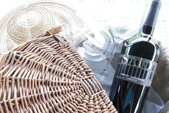 Pic nic Deluxe Assisi for 2 and wine tasting 5 wines - Who Will Enjoy This Experience the Most