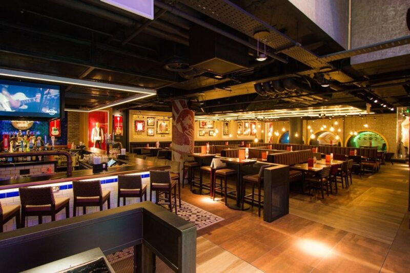 Picadilly Circus: Hard Rock Cafe Set Menu Lunch or Dinner - Who Will Enjoy This Experience the Most