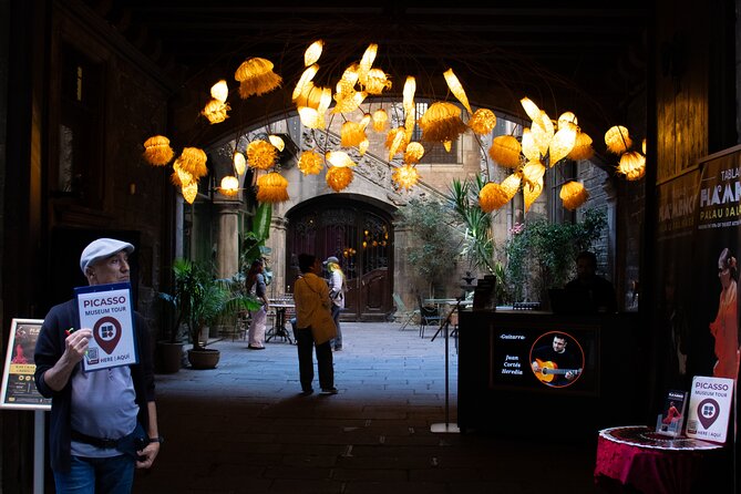 Picasso Museum in Barcelona: Guided Tour with Expert Guide - Pacing and Tour Structure