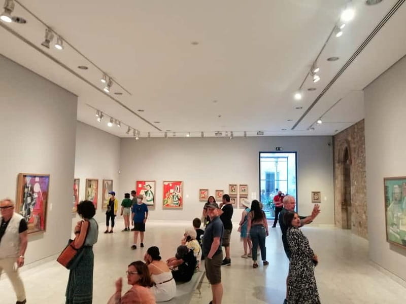Picasso Museum, Walking Tour & Optional Wine Tasting Upgrade - Discover Picasso’s Barcelona in a Guided Walking Tour