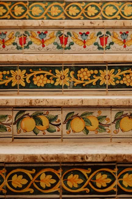 Picnic at the Estates - Comparing Similar Experiences in Alcamo