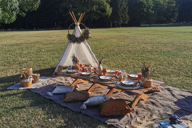 Picnics experience in Hungary - The Scenic Picnic Spot in Budapest
