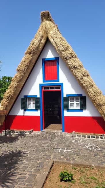 Pico Arieiro, Santana, São Lourenço & more  Full Day+PickUp - Starting from Funchal with Eco-Conscious Transport