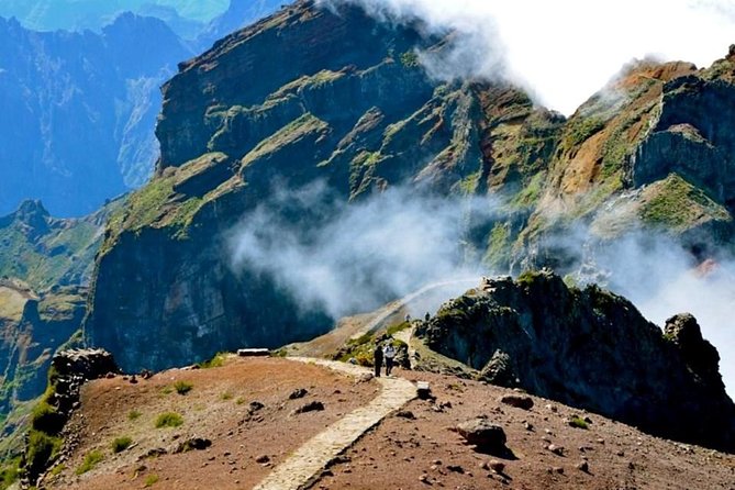 Pico do Arieeiro - Experience the Stunning Heights of Pico do Arieeiro for $41.77