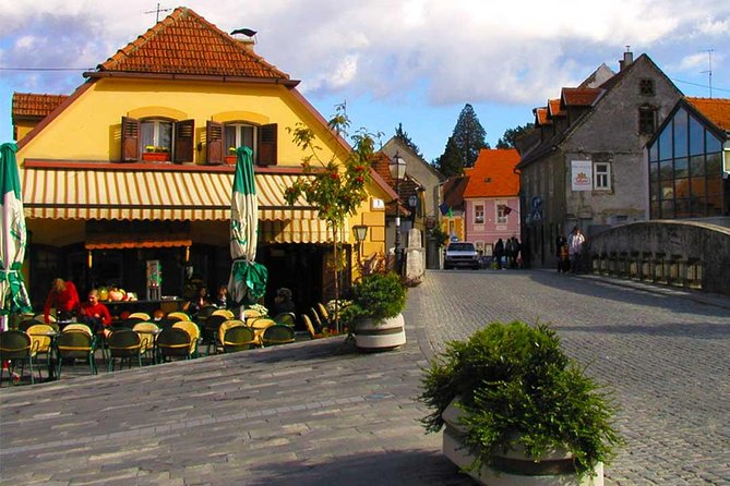 Picturesque Samobor & Samobor Castle Half-day Tour - Accessibility and Booking Considerations
