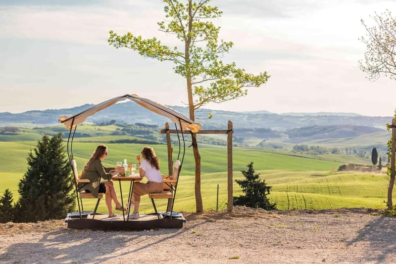 Pienza: guided tasting of Orcia DOC wine and organic EVO oil - Pienza: Guided Tasting of Orcia DOC Wine and Organic EVO Oil