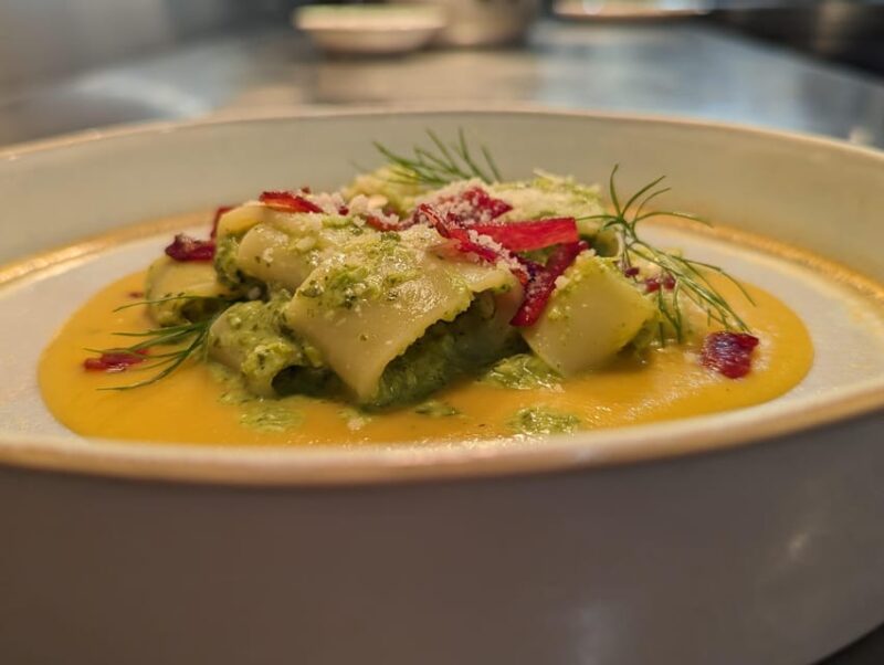 Pienza: Sheep and Chickens Tour w/Gourmet Lunch at Farmhouse - Key Points