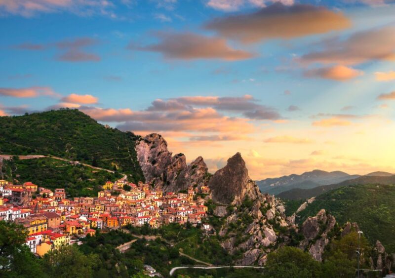 Pietrapertosa: Walking Guided Tour - Panoramic Views of the Dolomiti Lucane Mountains