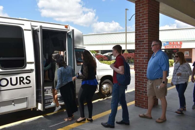 Pigeon Forge: Famous Moonshine & Wine Tasting Tour - Key Points