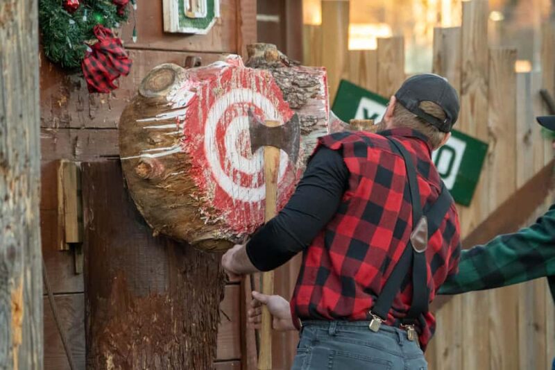 Pigeon Forge: Paula Deen's Lumberjack Christmas Supper Show - The Cost and Value of the Experience