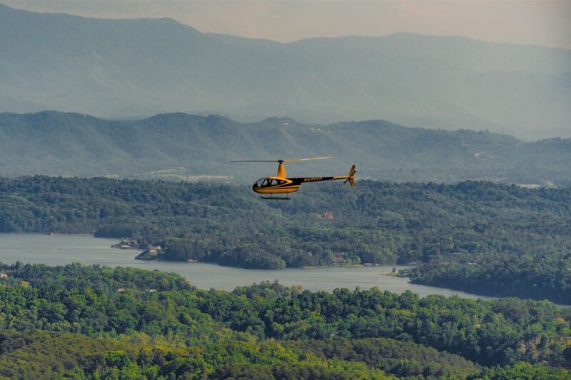 Pigeon Forge: Smoky Mountain and Lake Helicopter Trip - Navigating Past Sevierville and Gatlinburg