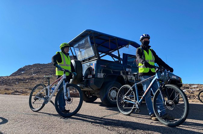 Pikes Peak & Garden of the Gods E-Bike Expedition - Mounting Up: Preparing for the Downhill Bike Ride