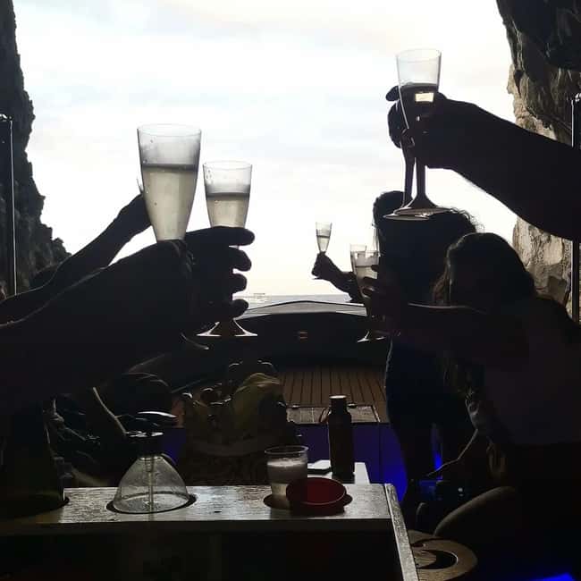 Pillirina, Ortigia, caves: Boat Tour, Snorkeling & Prosecco - Key Points