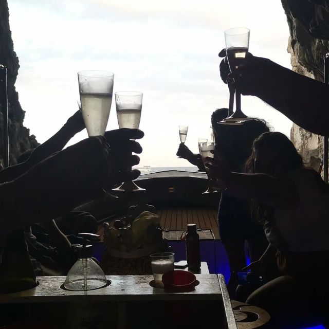 Pillirina, Ortigia, caves: Boat Tour, Snorkeling & Prosecco - Snorkeling in the Crystal-Clear Sicilian Sea