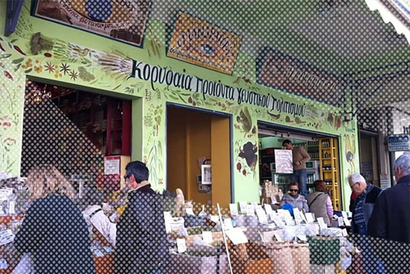 Piraeus: Walking Food Tour with 8 Tastings - Visiting the Bustling Piraeus Open Market