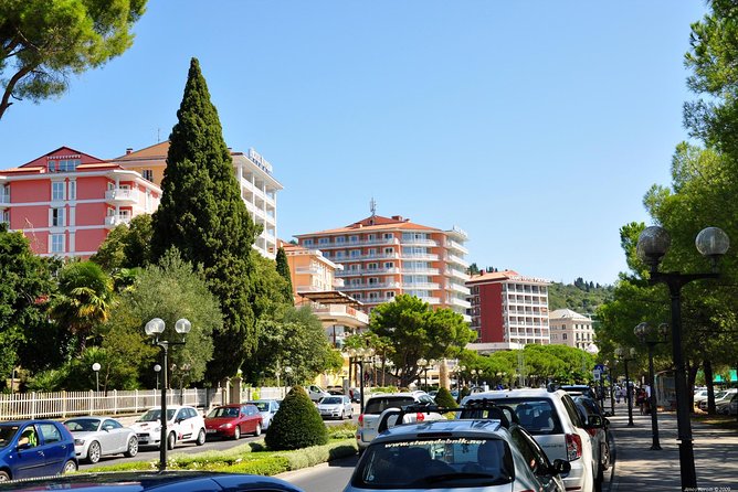 Piran and Panoramic Slovenian Coast from Koper - Practical Details: Duration, Group Size, and Accessibility