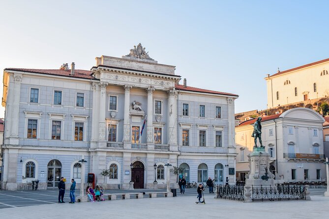 Piran Old Town Walking Tour - Visiting the Oldest House and Local Landmarks