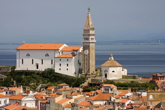 Piran Walking Tour with Local Wine and Food Tasting - Discovering Venetian Architecture at Benecanka Casa Veneziana