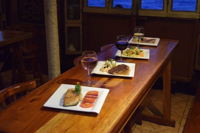 Pirate Galleon in Cancún 2X1 - Pirate Show & Dinner with Open Bar - The Buffet Dinner: Choices and Quality