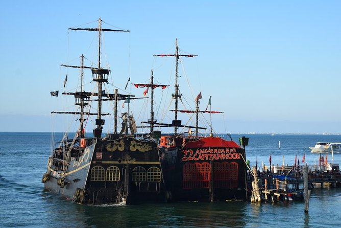 Pirate Night! Dinner, Fun and Show at Cancun - Key Points