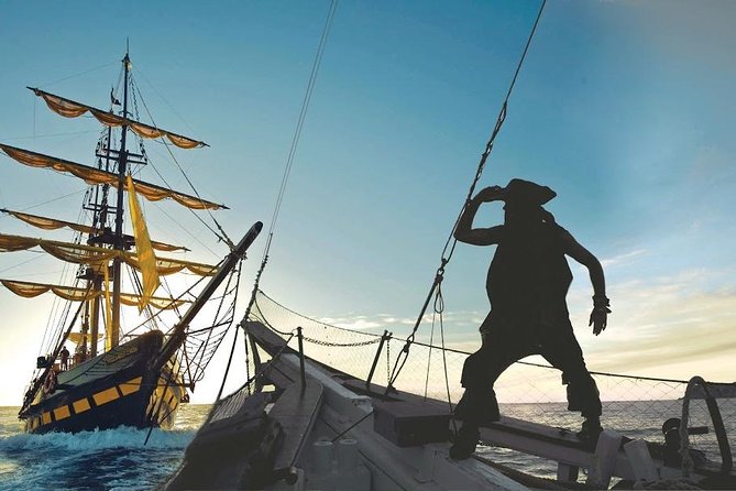 Pirate Ship Sunset Dinner and Show in Los Cabos - The Pirate Ship Experience Aboard the Buccaneer Queen