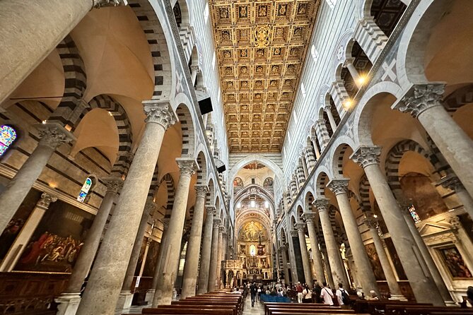 Pisa and Lucca Tour from Florence with the Leaning Tower access - Moving to Lucca: Renaissance Charm and City Walls