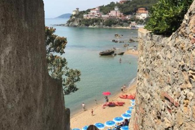 Pisa/Florence Airport Pick-up/Drop-off to Castiglioncello - Booking and Flexibility with Free Cancellation