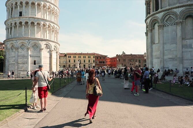 Pisa, Siena, San Gimignano and Chianti: Tuscany Day Trip by minivan - Final Stop in Pisa for Photos and Souvenirs