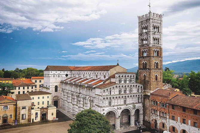 Pisa to Lucca Self-Guided Bike Tour Along the Puccini Trail - The Stops: Art, Architecture, and Scenic Views