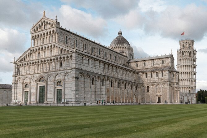 Pisa Walking Tour with Audio and Written Guide by a Local - The Architectural Wonder of S. Maria della Spina