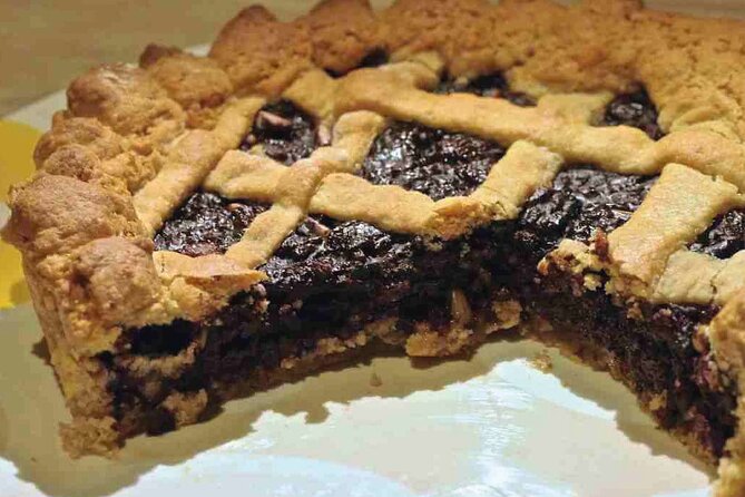 Pisa Walking Tour with Audio and Written Guide by a Local - The Piazza dei Cavalieri: Medieval Power Center