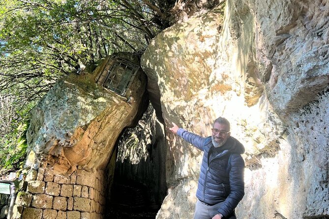 Pitigliano in the footstep of the Etruscan: Hike and wine tasting - Booking and Cancellation Flexibility