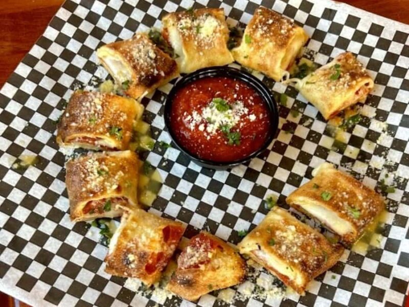 Pittsburgh: Downtown Food Tour with 6 Gems Food Tastings - Ending with Artisanal Chocolates from a Historic Family Shop