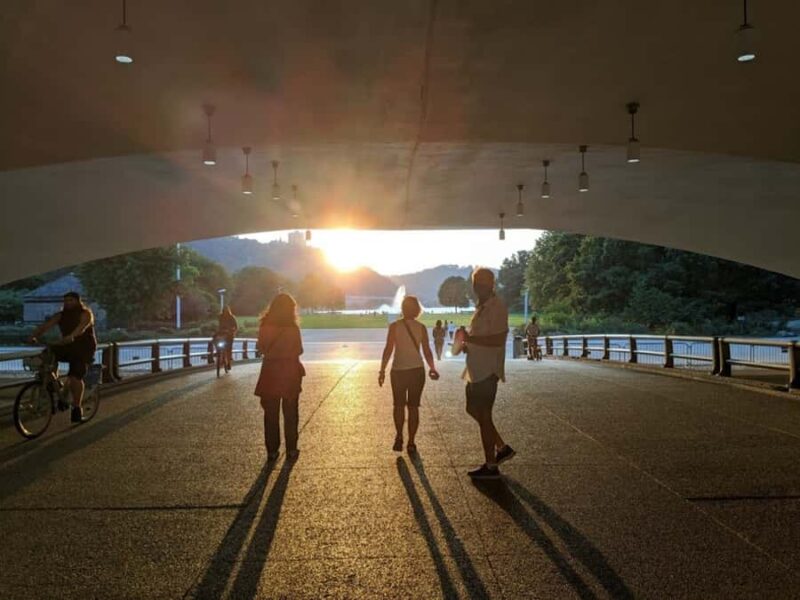 Pittsburgh: Golden Triangle Guided Walking Tour at Sunset - Visiting Point State Park at Sunset